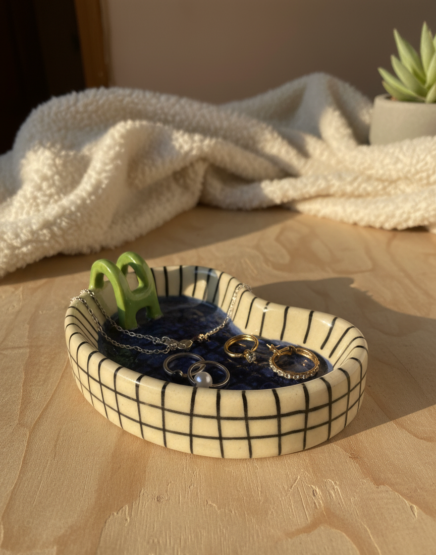 The Mini Pool Tray