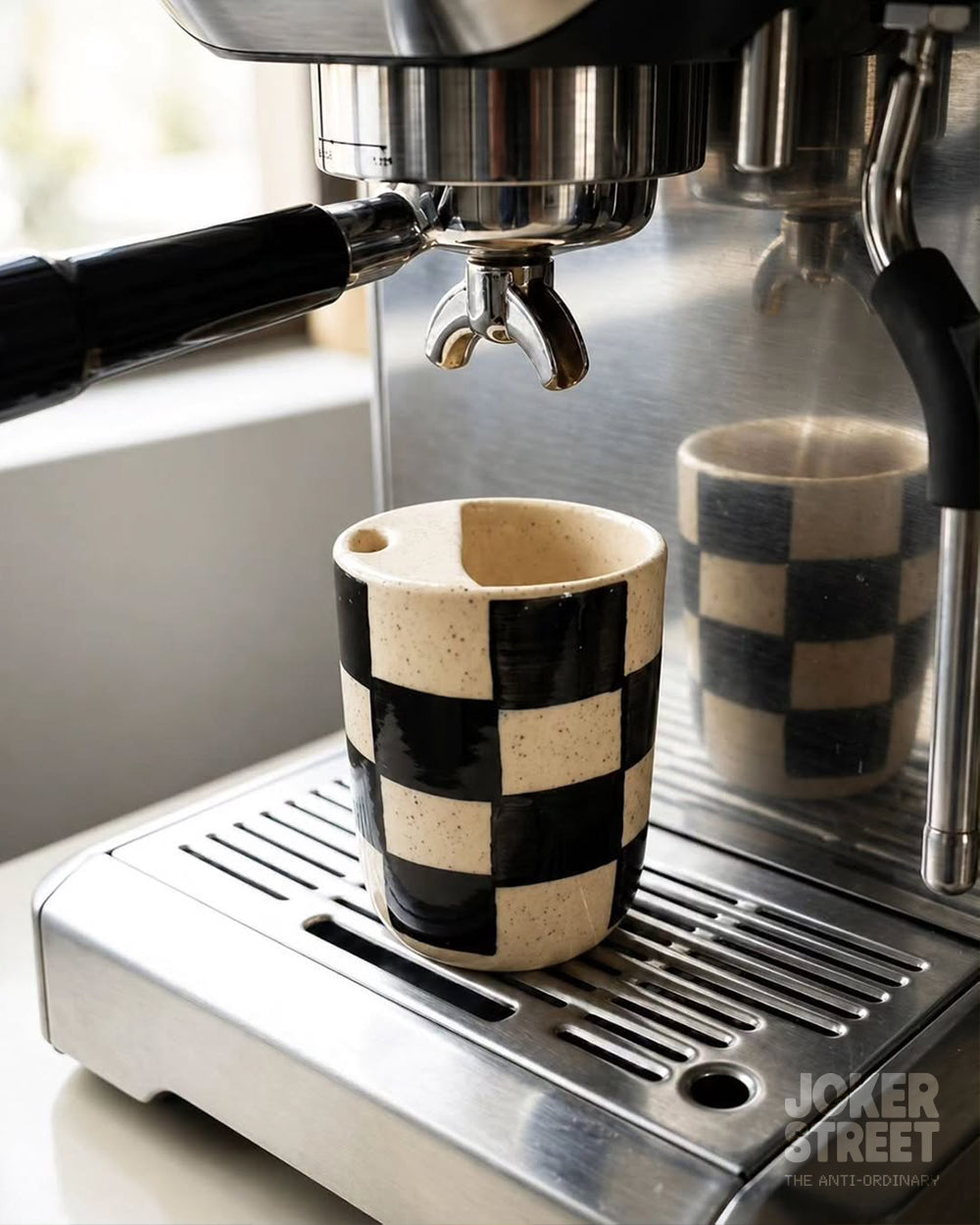 THE CHECKMATE SIPPER