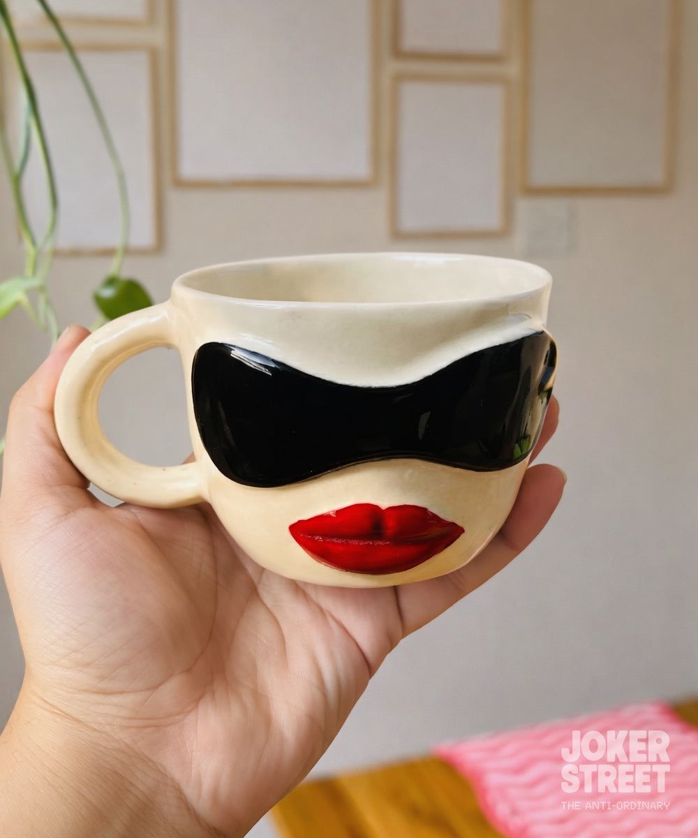 THE DIVA MUG