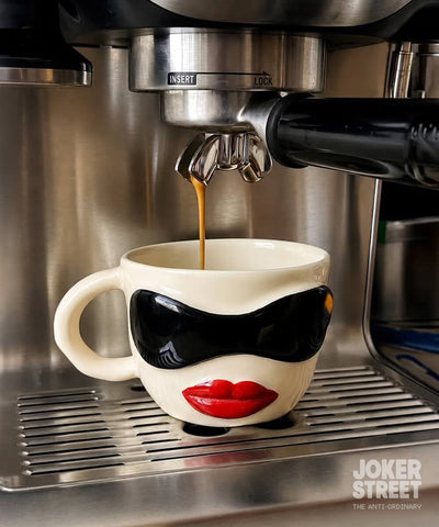 THE DIVA MUG