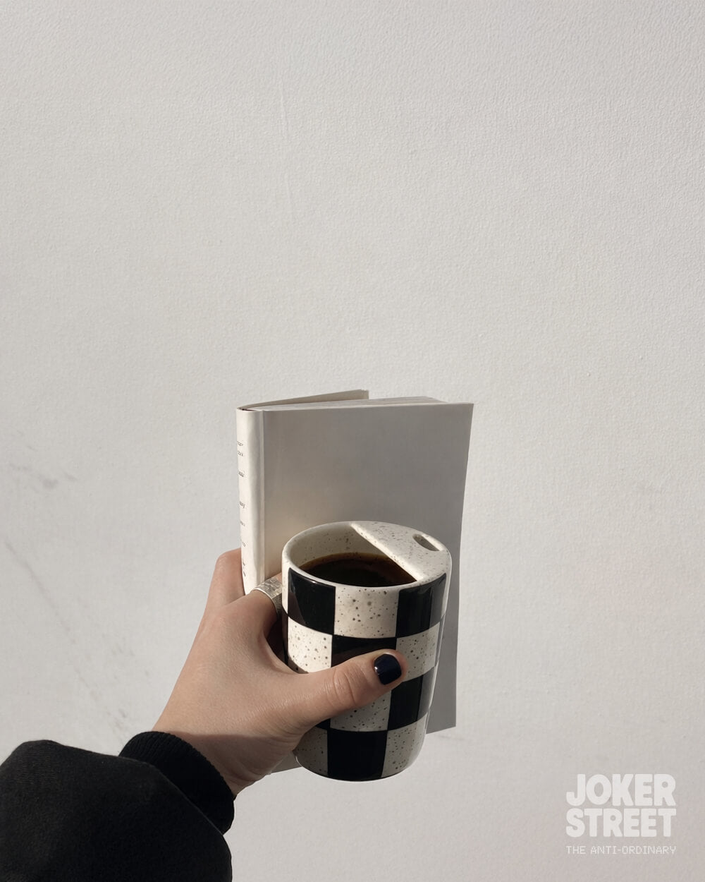 THE CHECKMATE SIPPER