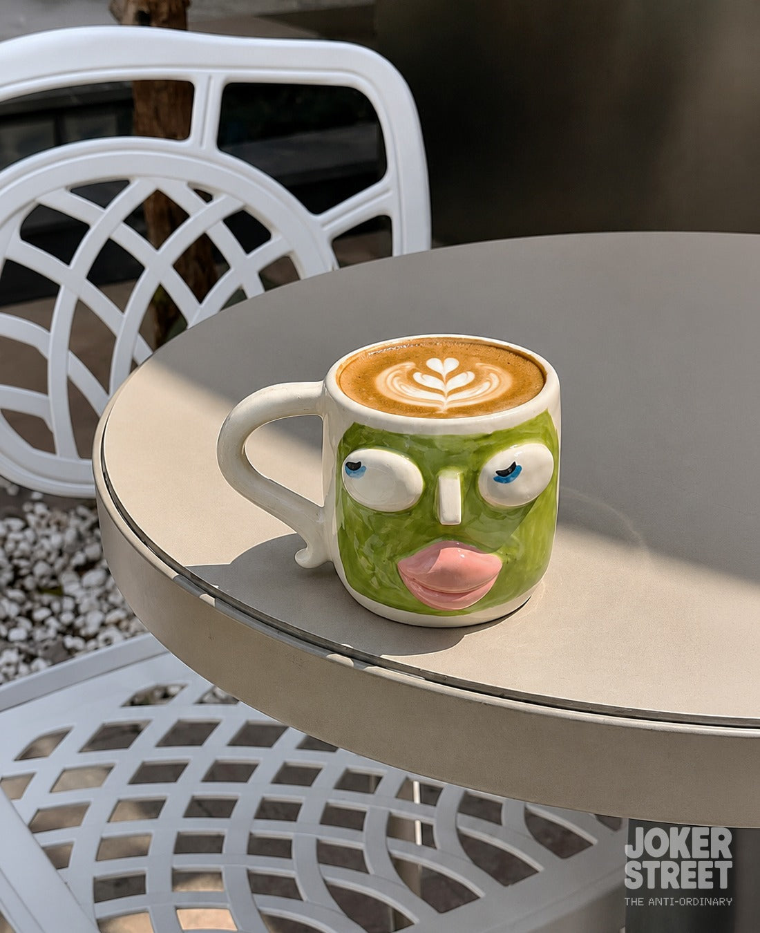 THE SIDE EYE MUG