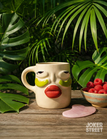 THE SKINCARE MUG